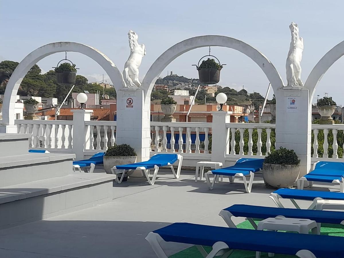 Apartamentos Las Americas - Blanes Beach エクステリア 写真