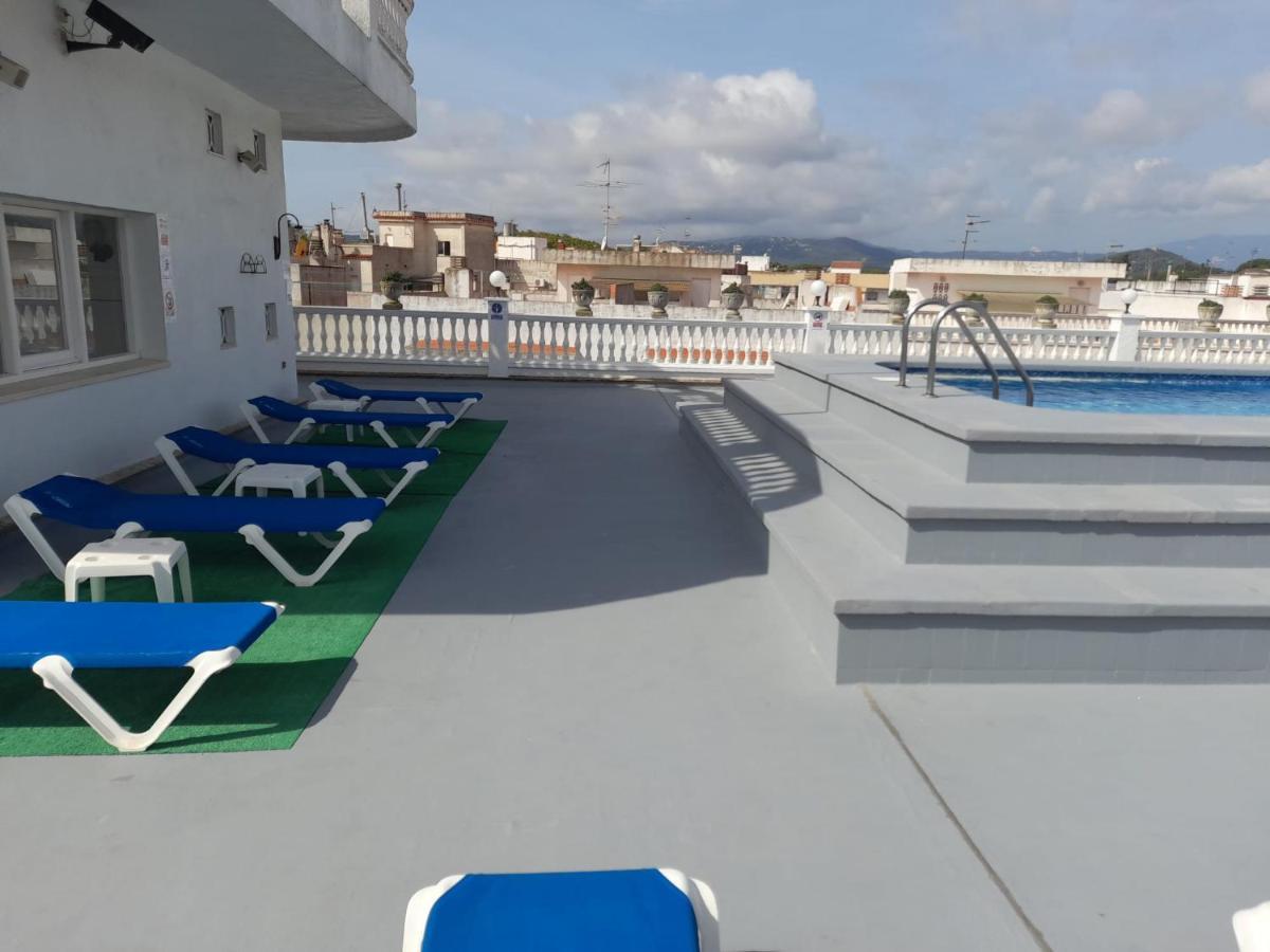 Apartamentos Las Americas - Blanes Beach エクステリア 写真